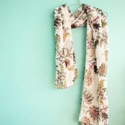Scarf, green crochet